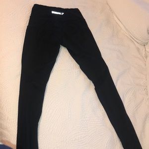 GYMSHARK SIZE SMALL Full length w/ Pockets & Mesh